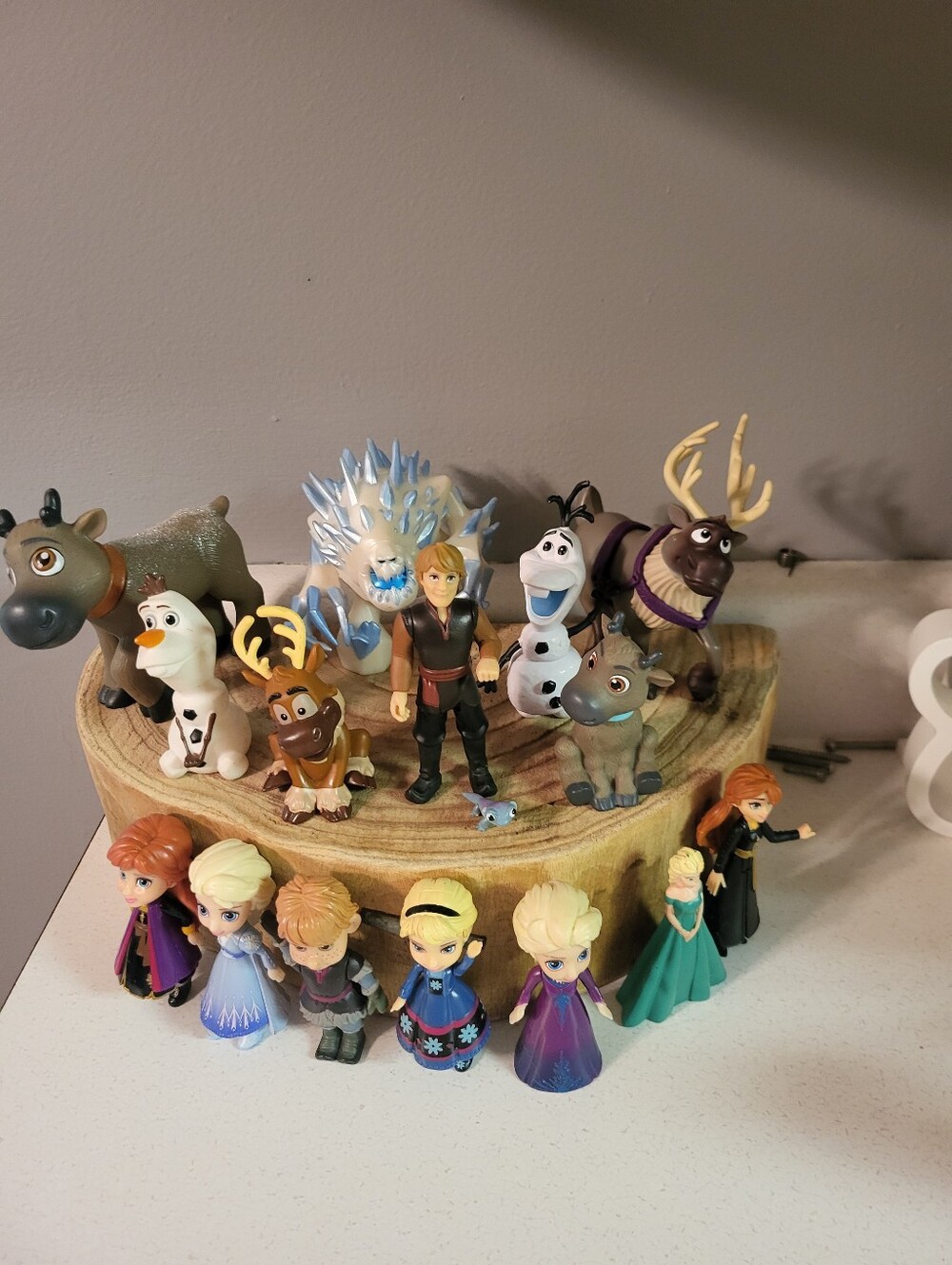 Disney FROZEN Lot PVC figures Preowned